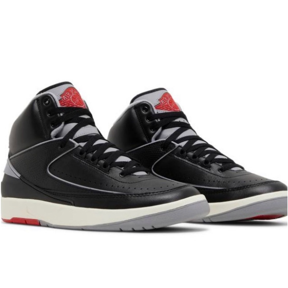 Air Jordan retro 2. Black cement